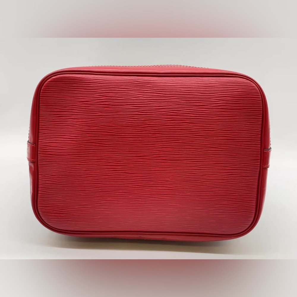 Auth  Louis Vuitton Epi Noe Noir Castilian  Shoulder Bag - Picture 5 of 15